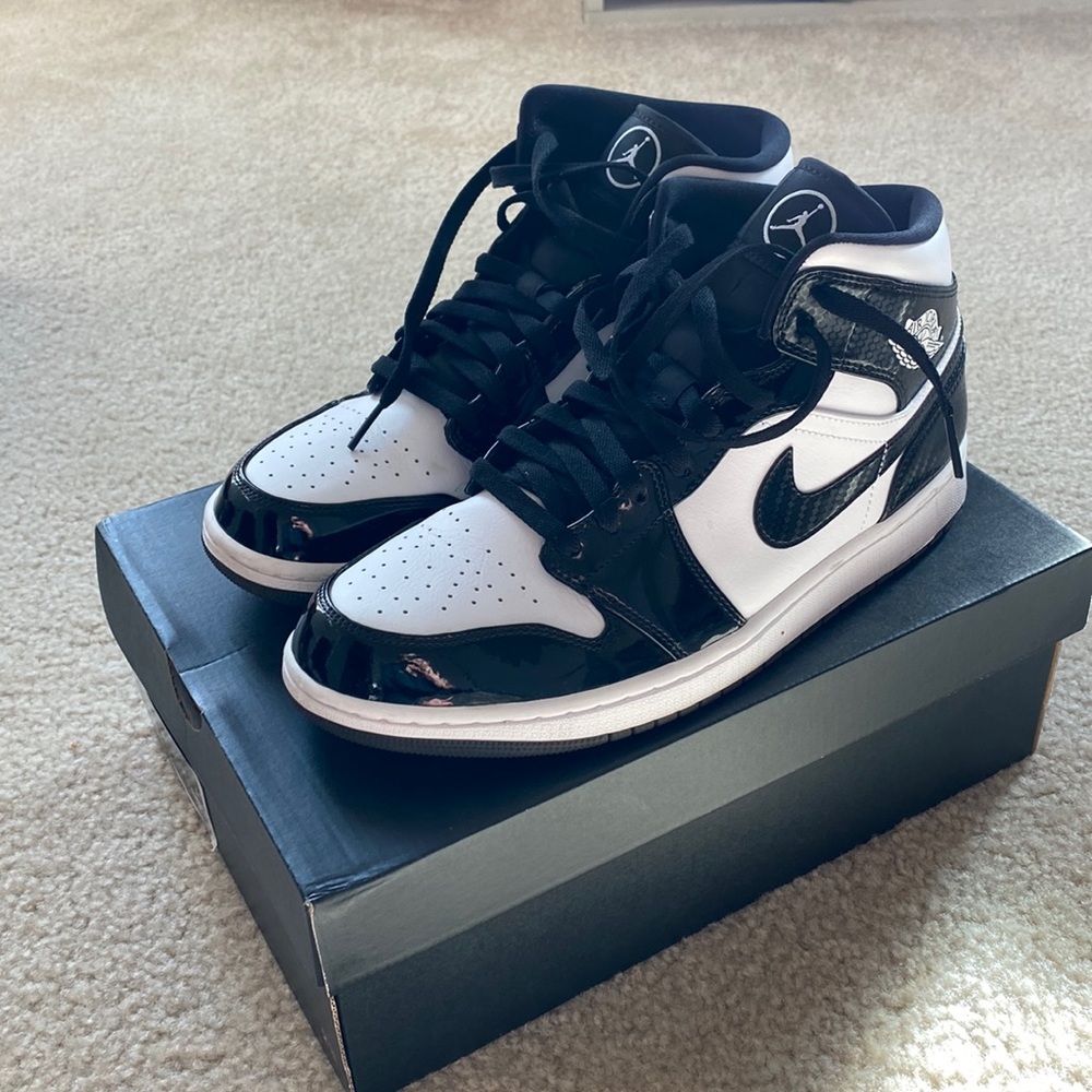 Air Jordan 1 MID SE